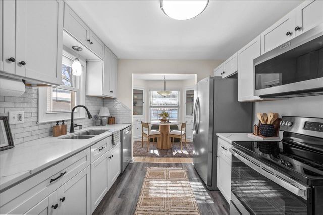 338 E Norwich STREET, Milwaukee, WI 53207