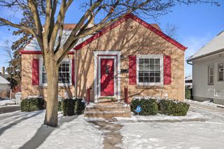 338 E Norwich STREET, Milwaukee, WI 53207