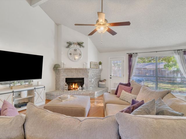 6648 Hightower Drive, Watauga, TX 76148