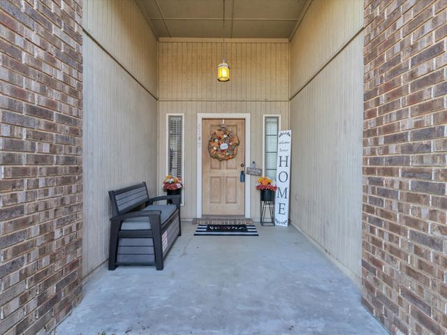 6648 Hightower Drive, Watauga, TX 76148