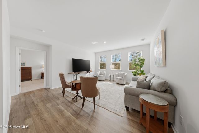 3049 Lochgreen Circle, Leland, NC 28451