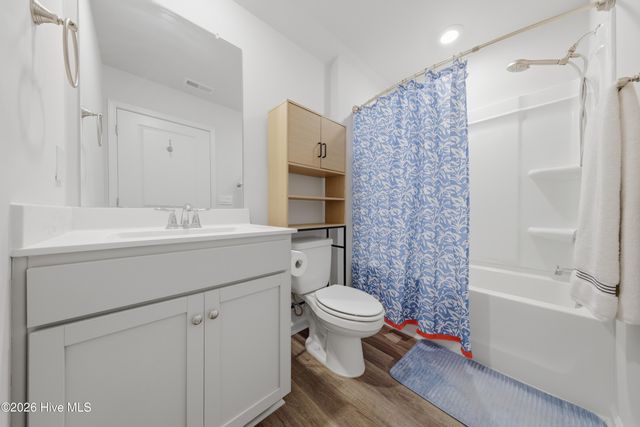 3049 Lochgreen Circle, Leland, NC 28451