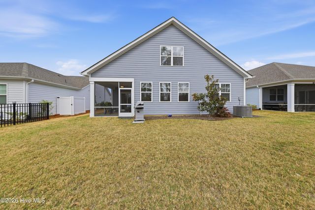 3049 Lochgreen Circle, Leland, NC 28451