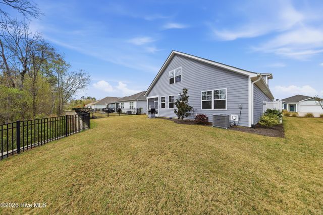 3049 Lochgreen Circle, Leland, NC 28451
