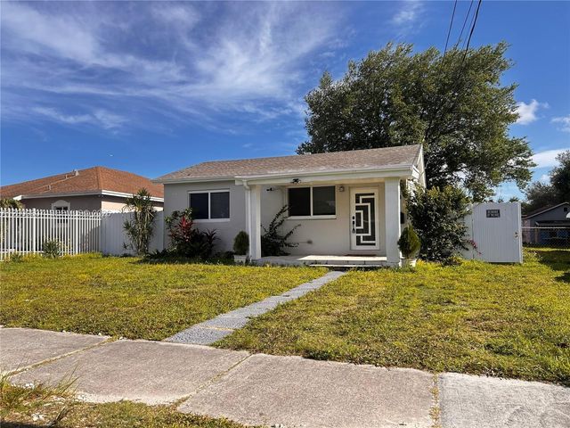 1354 NW 69th St 0, Miami, FL 33147