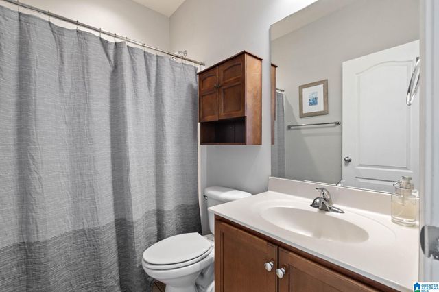 6766 SOUTHERN TRACE CIRCLE, Leeds, AL 35094