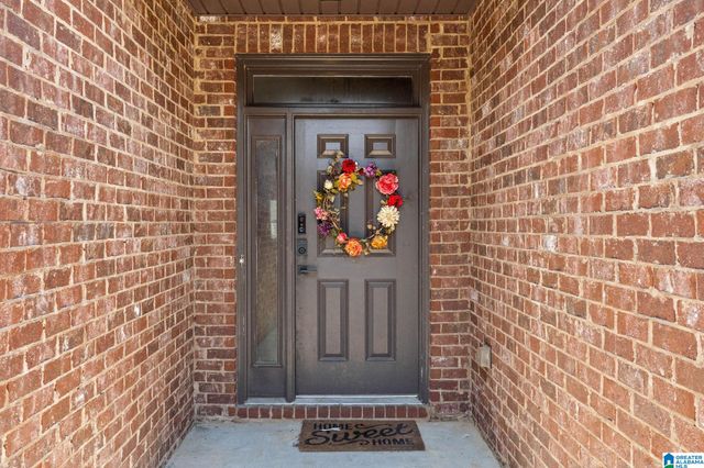 6766 SOUTHERN TRACE CIRCLE, Leeds, AL 35094