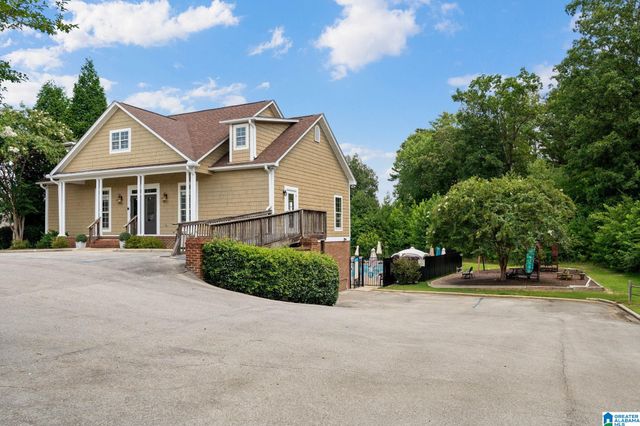 6766 SOUTHERN TRACE CIRCLE, Leeds, AL 35094