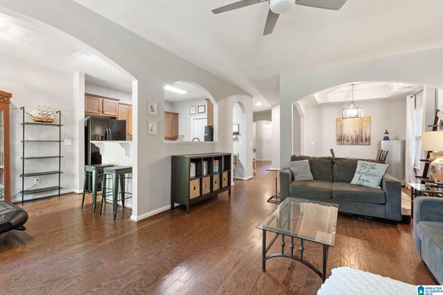6766 SOUTHERN TRACE CIRCLE, Leeds, AL 35094