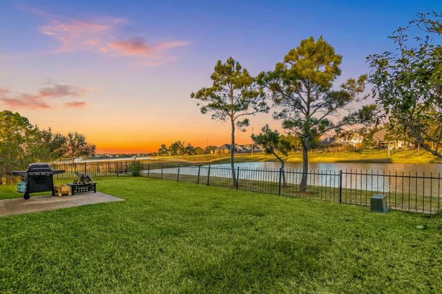 1903 Lantana Spring Lane, Pearland, TX 77581