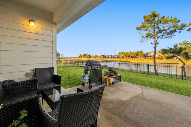 1903 Lantana Spring Lane, Pearland, TX 77581