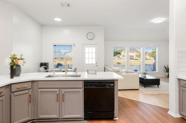 1903 Lantana Spring Lane, Pearland, TX 77581