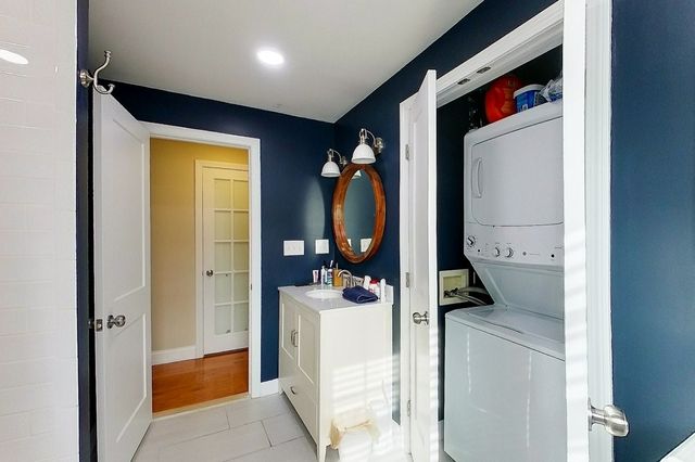 46 Allston Avenue, Middletown, RI 02842