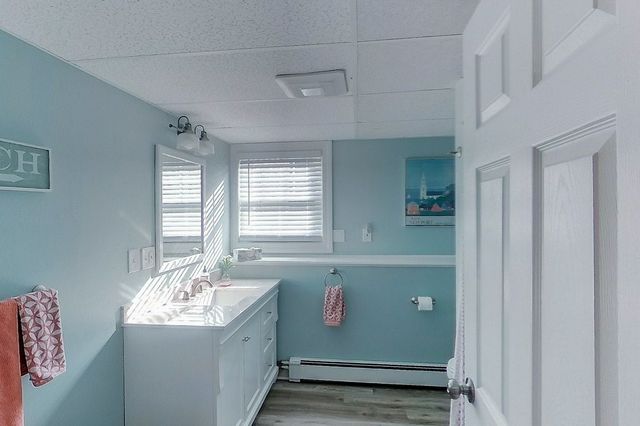 46 Allston Avenue, Middletown, RI 02842