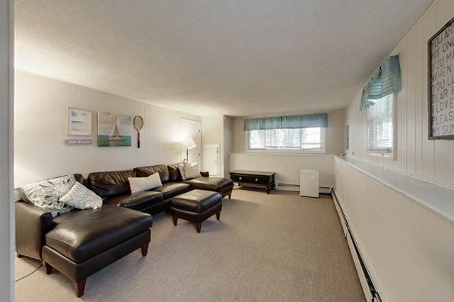 46 Allston Avenue, Middletown, RI 02842