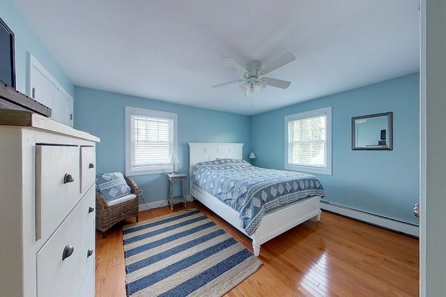 46 Allston Avenue, Middletown, RI 02842