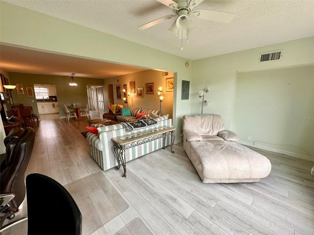 2460 FRANCISCAN DRIVE 76, Clearwater, FL 33763