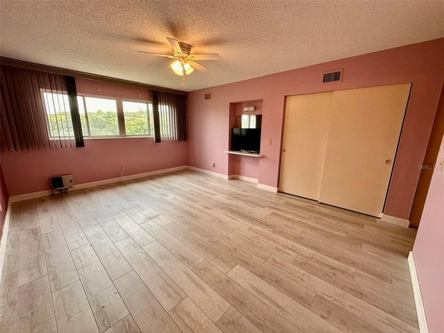 2460 FRANCISCAN DRIVE 76, Clearwater, FL 33763