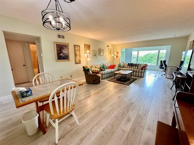 2460 FRANCISCAN DRIVE 76, Clearwater, FL 33763