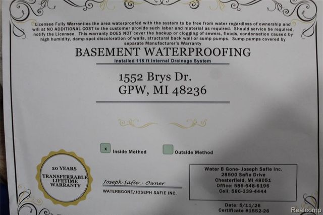 1552 Brys Drive, Grosse Pointe, MI 48236