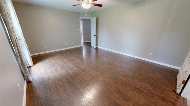 2730 Scarlett Drive, Lake Charles, LA 70611