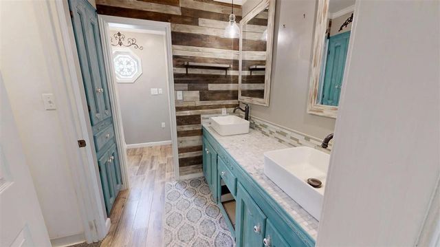 2730 Scarlett Drive, Lake Charles, LA 70611