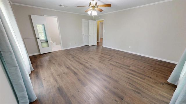 2730 Scarlett Drive, Lake Charles, LA 70611