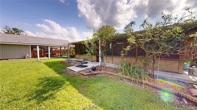 2730 Scarlett Drive, Lake Charles, LA 70611