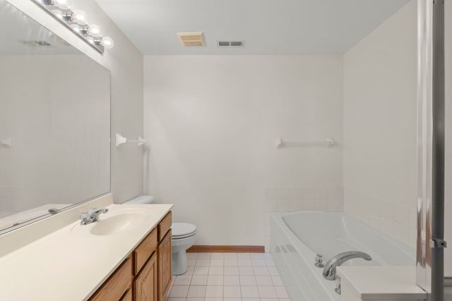 2612 Loren Lane 2612, Algonquin, IL 60102