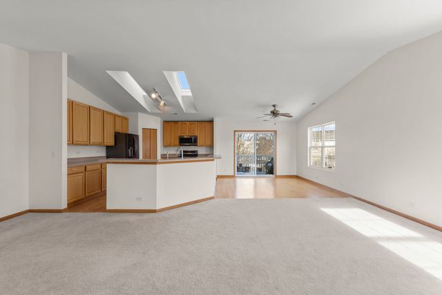 2612 Loren Lane 2612, Algonquin, IL 60102