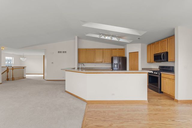 2612 Loren Lane 2612, Algonquin, IL 60102