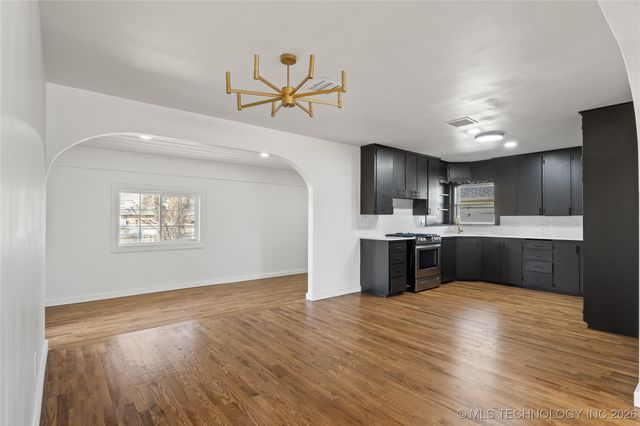 3136 S Toledo Avenue, Tulsa, OK 74135