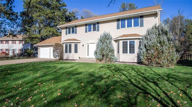 3335 Westover Lane, Eau Claire, WI 54701