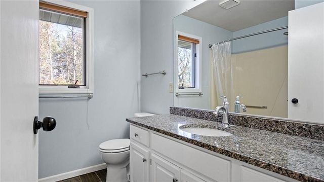 3335 Westover Lane, Eau Claire, WI 54701