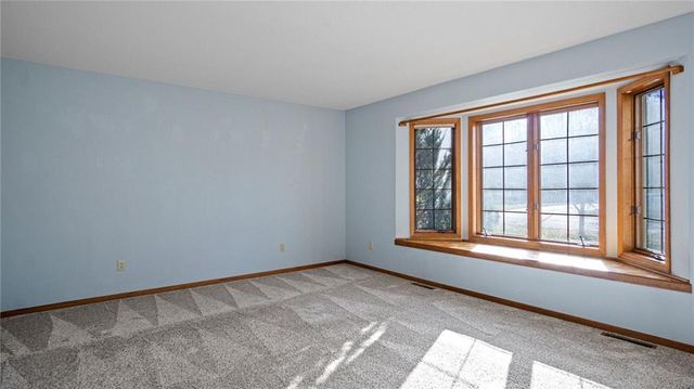 3335 Westover Lane, Eau Claire, WI 54701