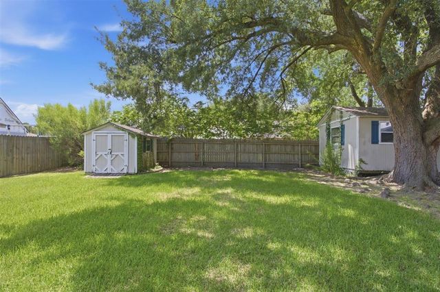 4506 Highland Drive, Lake Charles, LA 70605