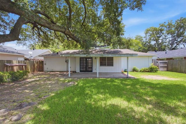 4506 Highland Drive, Lake Charles, LA 70605