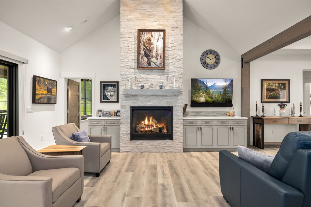 Image 11 of property listing at 258 Soaring Eagle Drive, Whitefish, MT 59937