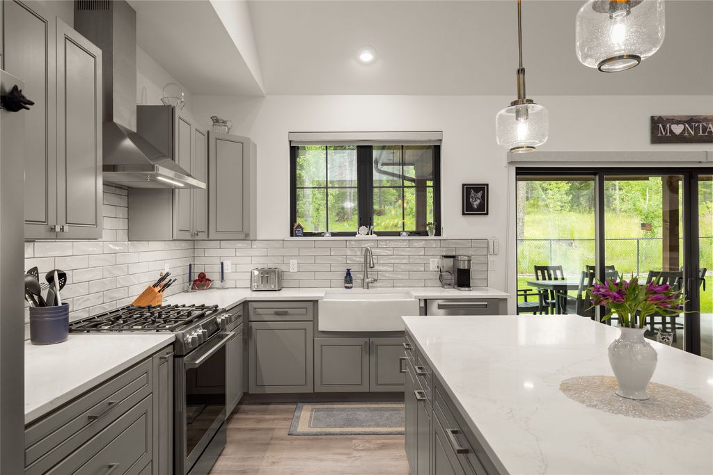 Image 13 of property listing at 258 Soaring Eagle Drive, Whitefish, MT 59937