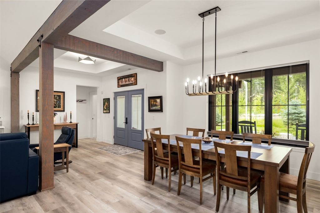 Image 18 of property listing at 258 Soaring Eagle Drive, Whitefish, MT 59937