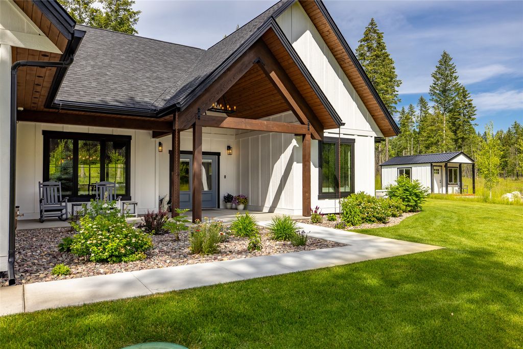 Image 3 of property listing at 258 Soaring Eagle Drive, Whitefish, MT 59937