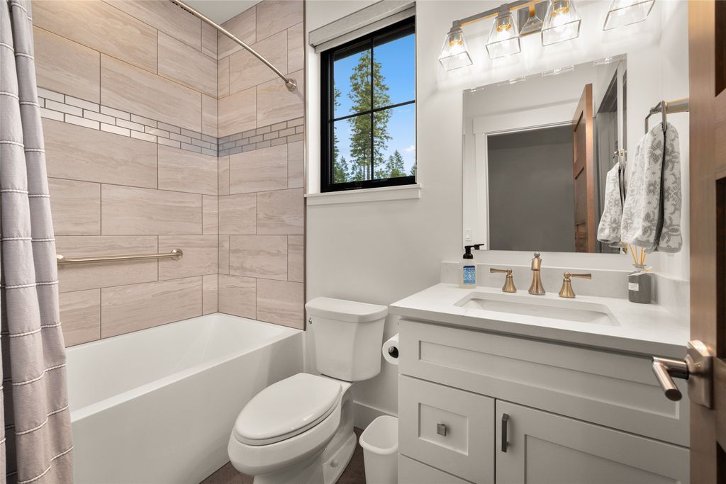 Image 30 of property listing at 258 Soaring Eagle Drive, Whitefish, MT 59937