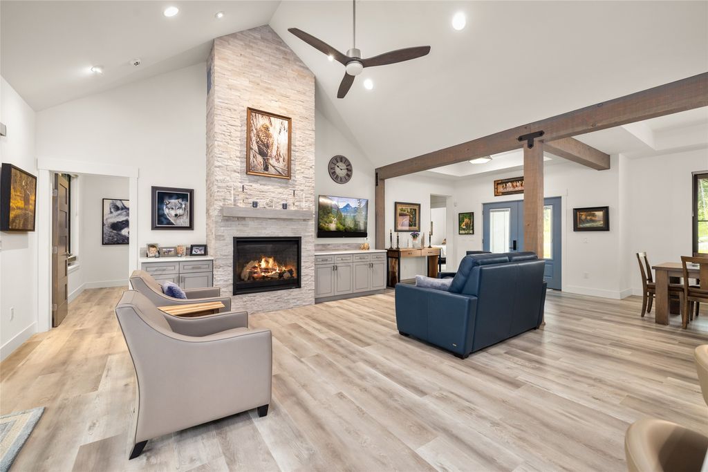 Image 6 of property listing at 258 Soaring Eagle Drive, Whitefish, MT 59937