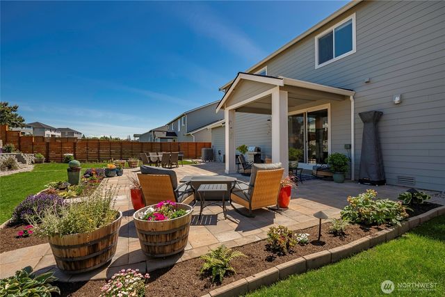 5436 Lonicera Drive, Blaine, WA 98230