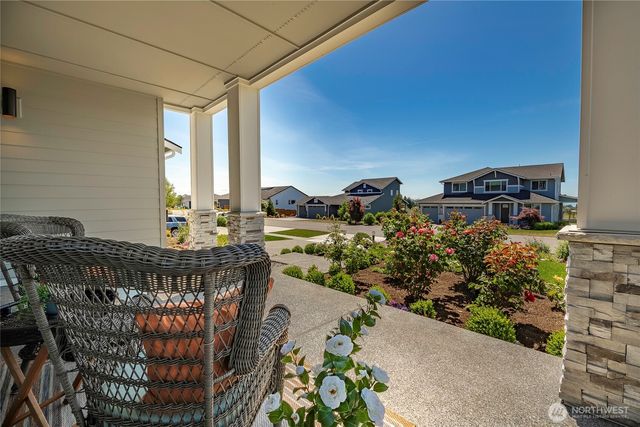 5436 Lonicera Drive, Blaine, WA 98230