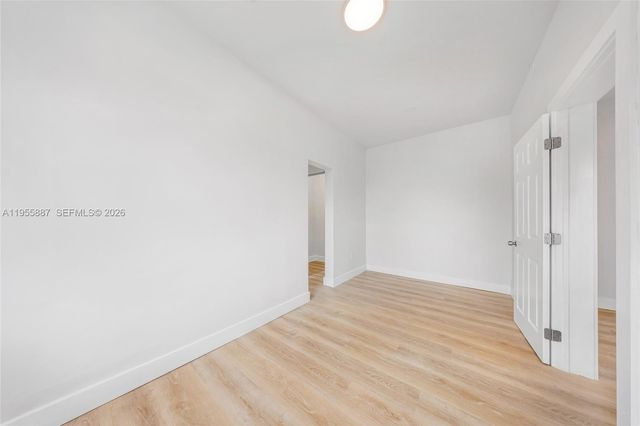 1648 NW 33rd St, Miami, FL 33142