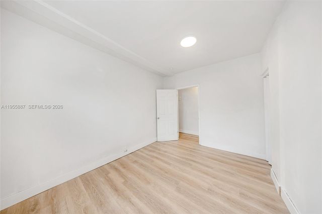 1648 NW 33rd St, Miami, FL 33142