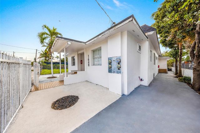 1648 NW 33rd St, Miami, FL 33142