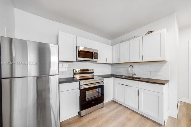 1648 NW 33rd St, Miami, FL 33142