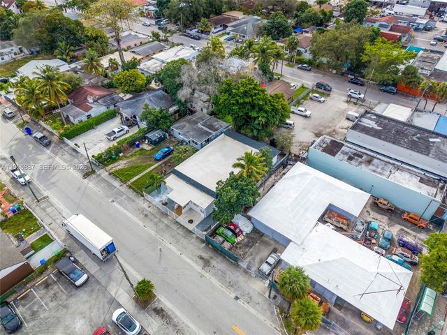 1648 NW 33rd St, Miami, FL 33142